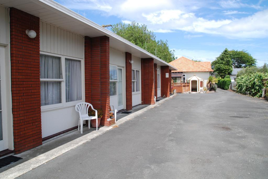 Manhattan Lodge Motel Hamilton Esterno foto