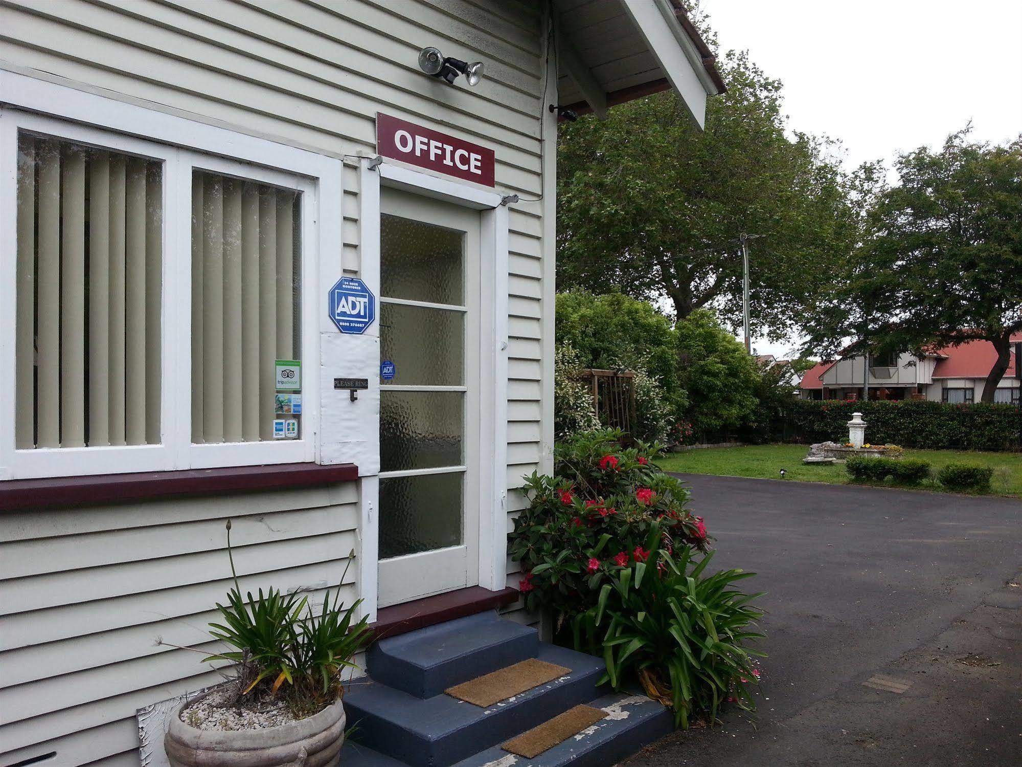 Manhattan Lodge Motel Hamilton Esterno foto