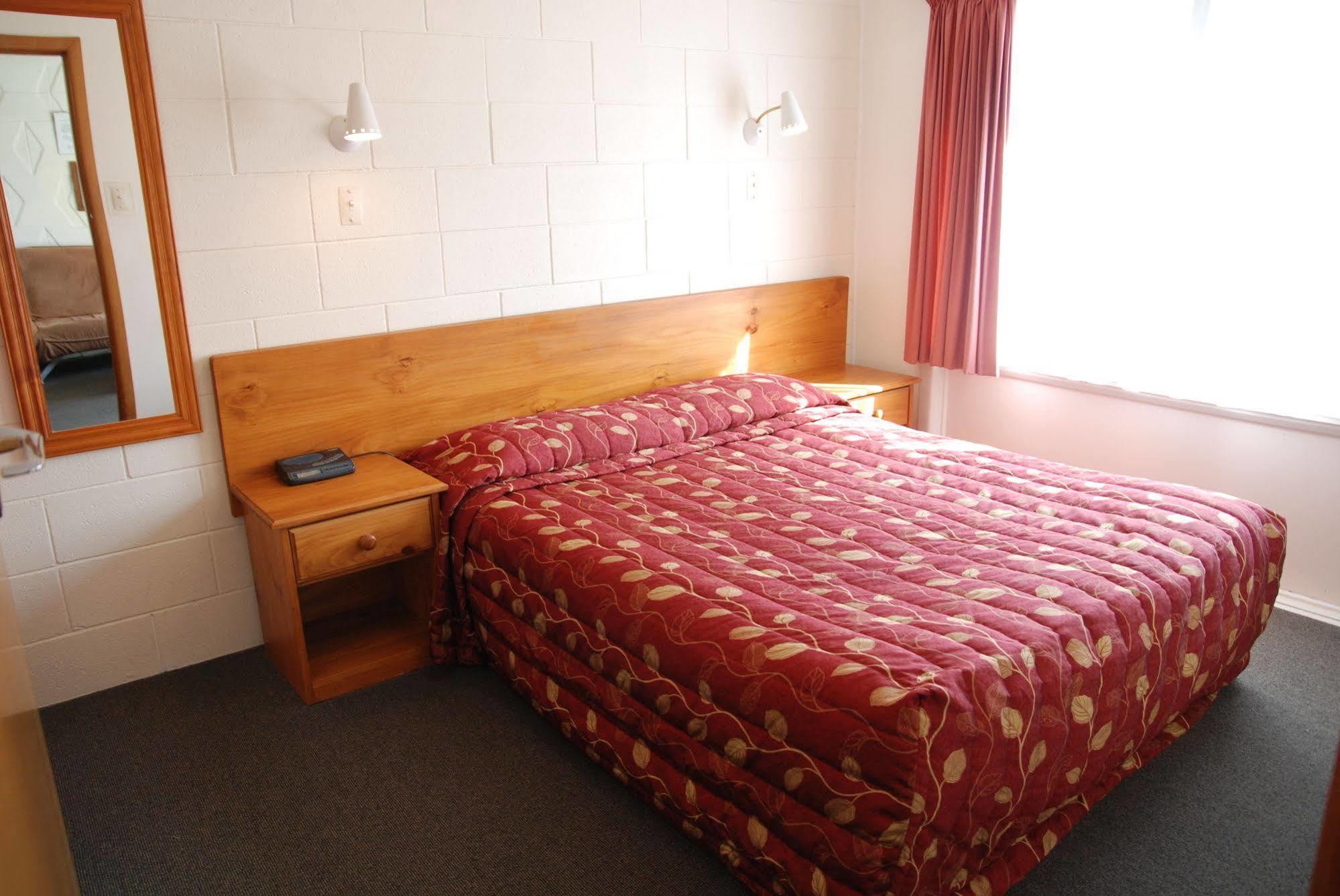 Manhattan Lodge Motel Hamilton Esterno foto